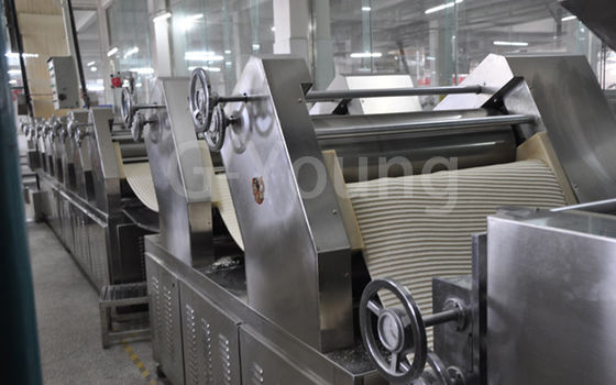 中国 機械を作るステンレス鋼のフル セットのヌードルの処理機械乾燥されたヌードル サプライヤー