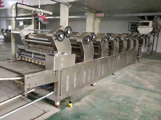 Chowmeinのヌードルの生産ライン、機械を作る高性能の産業ヌードル サプライヤー